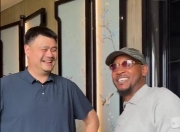 开云体育娱乐-篮球巨星在社交媒体上与粉丝互动